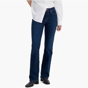 Levi’s Women’s Classic Bootcut‎ Jeans Size 14